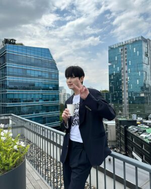 Zuho Instagram - 백쪽 say!!!!!So Beautiful Day☀️会いたいです🥹