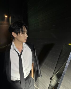 Zuho Instagram - 행복했습니다!!
皆さんのおかげで幸せでした！ <Bang Bang>は 5月に新しく戻ってきます！