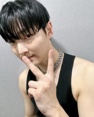 Zuho Instagram - BIBORA SUIT VER. 재윤이형이 픽한 사진(재윤 컨펌 받은거에요><) 얄루