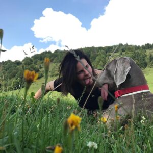 Zuzana Fialová Instagram - Jazyky po kolená. Dusno pred búrkou. Zázrivá, moja láska. #orava #našoukrajinou #najkrajšieprázniny