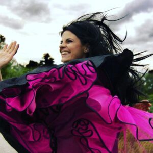 Zuzana Fialová Instagram - Veterný pondelok. Držte si klobúky. Smejte sa. 🤡
