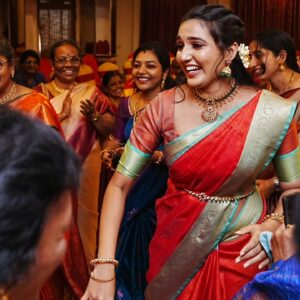 indhu chowdhary Instagram - Serving up Smiles and Sweetness 🥰

📸: @shazzdailyvogue 
.
.
.
.
.
#happyindhu
