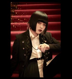 kanoeRana Instagram - 11/1(水)オールタイアップシングル「Queen of the Night」発売決定！

2023年10月クール放送

👑TVアニメ『ティアムーン帝国物語～断頭台から始まる、姫の転生逆転ストーリー～』 ED
⚔️TVアニメ『Helck』第2クール ED

👗大人気少女漫画『千紘くんは、あたし中毒。』イメージソング全3曲収録

#カノエラナ
#アー写