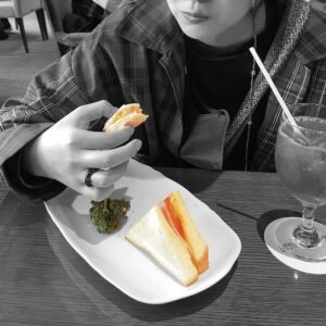 kanoeRana Instagram - 🥪

#おやすみ世界