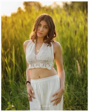 netri nisarg trivedi Instagram - Summer🌼
In frame  @netritrivediofficial 
Styled by @pushtiiii__ 
Jewellery by @shop.houseofchi 
Captured by @haritosh.bhatt