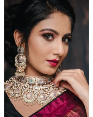 nithya gowda Instagram - MUA @sahana_makeover_official 
Jewelry @parameshwara_enterprises 
Photography @ad_visualartscapes @kiran 
Studio @pickshotstudios