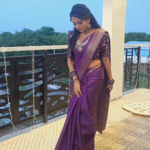 nithya gowda Instagram - Saree @label_saistudio 
Jewelry @parameshwara_enterprises