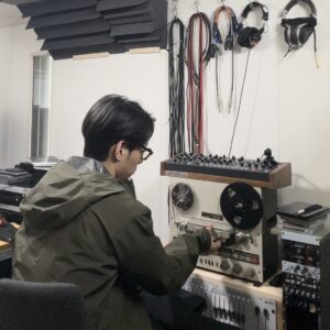 tofubeats Instagram - tofubeats - NOBODY
out now

1 - I CAN FEEL IT (Single Mix) 
2 - EVERYONE CAN BE A DJ 
3 - Why Don’t You Come With Me? 
4 - YOU-N-ME 
5 - Remained Wall 
6 - I CAN FEEL IT (Original Mix) 
7 - NOBODY 
8 - NOBODY (Slow Mix) 

https://tofubeats.lnk.to/NOBODY