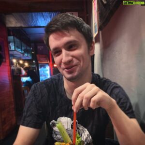 Игорь Линк Instagram - Твое лицо, когда тебе в 1000й раз пытаются доказать, что русский рэп на самом деле крутой, просто ты не тех исполнителей слушал