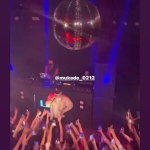 百足 Instagram - L2はいつも最高💫
みんなLIVEどこきて欲しい⁇