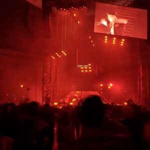 AK-69 Instagram - -
-
正直言って、人がヴァース蹴ってるとこでこれだけ感情が揺さぶられたのは初めてだった。

なんだろ、このBucksのヴァースの間、走馬灯の様に色々なシーンが駆け巡ってた。

なんて言う言葉が妥当なんだろ。

とにかく感動したよ。
意味あり過ぎるヴァースをありがとう。

そして、ようここまで来たな。
ここから更に東海の歴史を背負ってデカくなってくれよ🔥
I’m proud of you bro.. @yellowbucks_tttg 

#AKYB