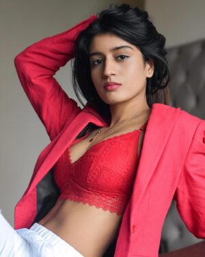 Aadhya Anand Instagram - Designed by the divine👠

Photography - @priyyaa100 
Edited by - @omkarnaik__ 

#aadhyaanand #aadhya_anand #alibi #agoodgirlsguidetomurder #bollywood #mumbaigirls #crushed #fashionphotography