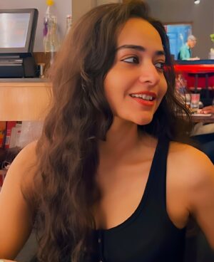 Aanchal Goswami Instagram - 💓