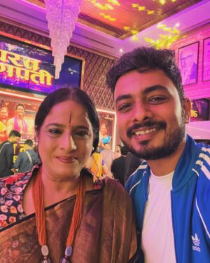 Abhay Jodhpurkar Instagram - About last night! 🩵💛✨

At the premiere of #GharatGanpati 💜💙✨

Kudos to the entire cast and crew for creating this beautiful labour of love that oozes out of family values and addresses  some giant issues with ease! Congratulations @navjyot_bandiwadekar for this beautiful film! 

Big congratulations @sanket.sane it’s a beautiful start to your own legacy! And I am extremely happy to be a part of your music!  Loved the score too! Here’s to many more! ♥️🥂

From shooting music videos to random chill sessions, we have come a long way @dp_shellysharma and I am so proud of you! We finally have a project together that’s OUT and cheers to that! 😅🥂😘

Last but not the least, every single person who is associated with the project… Loads of love to you all! ❤️

#GharatGanpati will be out in the theatres from the 26th of July! So go watch it with your family and loved ones! 🧑‍🧑‍🧒‍🧒💕

@navjyot_bandiwadekar @nikifying @bhushan_pradhan ashvinibhave @ajinkkyadeo @panorama_studios @navigns @kumarmangatpathak @abhishekpathakk @namratabandiwadekar @gaurisiddheshchoudhary @chhatwanimurli @sandy_navigns @ashwiniparanjape @rupeshbane_0011 @paritelang @shubhangi.latkar.official @shubhangi.gokhale.18 @sushama.deshpande @ashishpathode #SanjayMone #SharadBhutadia @sameer_khandekar_official @divyalaxmi_cgm @_rajasssss_ @sanket.sane @abhayjodhpurkar @sameer_no1 @rahulchecks82 @believemusicindia

#घरतगणपती #bappamorya
