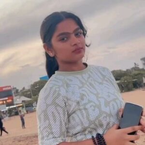 Abi Nakshathra Instagram - Happiness comes in waves...🌊❤️🫶

#beach #beachlife #beachvibes #beachgirl #beachlover #loveyourself #selflove #reels #reelsvideo #reelsinstagram #reelsindia #viral #viralvideos #viralreels #love #raati #songlove