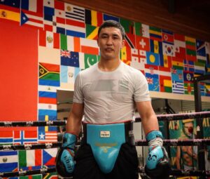 Abilkhan Amankul Instagram - 🥊АҚШ-тағы жаттығу.

🥊Training in the USA.

#suleimenpromotions  #kazakhstan #suleimenpromotions_team #teamsuleimen #boxing #USA #champions #qazaqstan #losangeles #california #lasvegas #training