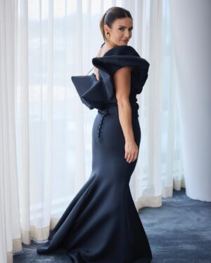 Ada Nicodemou Instagram - A moment for last nights dress 🤩 This year I wanted something effortless, elegant and classic & @mariamseddiq did just that ❤️

Wearing a custom-made @mariamseddiq gown 👗
✨ @cultgaia clutch
💎 @dior earrings
🖤 @ysl cuff
All from @stylevault_au
👠 @maisonvalentino heels
💄 HMU by @rosesaffioti
🌟 Styled by @donnygalella 📸 @jeremygreive

#TVWeekLogies