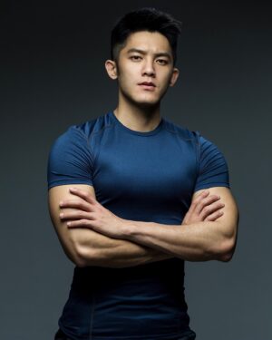Adam Lin Instagram - 你的健身教練～緊身衣叔叔阿當有四年沒有收學生了~即將在北中南開啟一個我覺得超有趣的計畫 ！！

「60天變身寫真明星計畫! 」期間將由我帶著你一對一訓練，並在最後60天訓練結束後，由專業團隊在攝影棚內拍攝一組改變後的寫真!

這是一個在人生中很不一樣的體驗，給想要改變自己並留下最好的自己的人!
我會毫不保留的教你如何變好，不管是訓練上、觀念、飲食..等或是最終平面拍攝的計畫上!

詳細計畫可以私訊我或留言打 ，我傳資訊給你!

這幾張都是 @timothy_figure 之前幫我拍的🤩