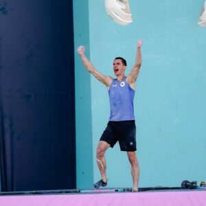 Adam Ondra Instagram - The top.
The jump.
The bounce.
The scream.

@adam.ondra 🇨🇿 concluded his first semi-final phase in style, topping M4 and securing fifth place.

#WorldClimbing #ClimbToParis #Olympics #Paris2024 
📷 @lenadrapella @janvirtphotography