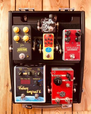 Adam Prendergast Instagram - the dream continues...
@schmidt_array_pedalboards 
@spencersnaps 
@jhs
@kasledereffects 
@awolpedals 
@banananaeffects 
@beetronics 
@strymonengineering