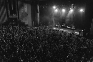 Adam Prendergast Instagram - Hammersmith Apollo 07.11.23 🖤 @louisdunford ilysm