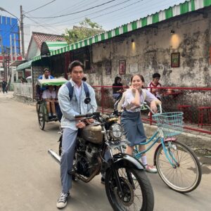 Adhisty Zara Instagram - Udah liat kisahnya Nina, Aldo & Putri di eps 1 “Mak Comblang” dari series “POTRET: Just Wanna Say I Love U” di @visionplusid ? Gimana menurut kamyuuu?