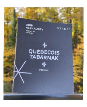 Adib Alkhalidey Instagram - Hier sortait en librairie le texte intégral de Québecois Tabarnak. Je dois tout d’abord remercier Kim Thuy qui non seulement signe la préface, mais sans qui je n’aurais jamais osé publier le texte. On s’est rencontré à Tout le monde en parle l’année dernière et après de magnifiques discussions que j’ai pu avoir avec elle et son entourage, j’ai jugé bon d’embrasser pleinement la recommendation de partager ce texte avec le monde.

Des centaines de gens au fil de la tournée m’ont demandé s’ils pouvaient avoir accès à la version écrite du spectacle. De nombreux étudiants universitaires m’ont écrit pour une copie papier qui leur serait utile pour leur travaux. Des spectateurs et spectatrices, comme Andy, qui revenaient voir le show, calepin et crayon à la main pour noter des bouts qu’ils voulaient relire. Bref, vous m’avez convaincu, maintenant il est à vous en magasin et sur internet.

Halima Malek, Paul Breton, merci infiniment d’avoir retranscrit le spectacle tout en y apportant vos recommendations afin d’adapter le texte à une lecture papier pluie fluide et agréable. Sans vous, je n’aurai tout simplement pas été capable de le faire.

Et finalement, merci à Marike, Marie-Ève et toute l’équipe chez @leseditionsstanke : travailler avec vous fut un bonheur, du début à la fin. Si jamais j’écris un roman un jour, qui sait, ce serait un bonheur de travailler avec vous de nouveau 😌