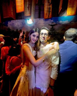 Aditi Arya Instagram - Celebrating love! 🎊🎉