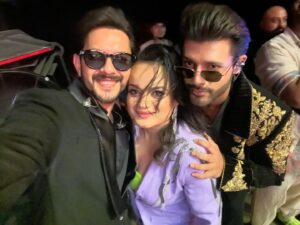 Aditi Singh Sharma Instagram - Musically happier together 💜

#MithoonLive