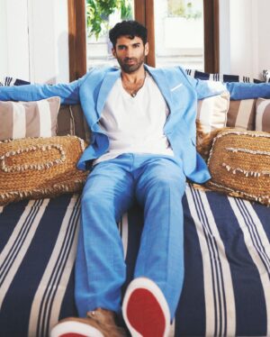 Aditya Roy Kapur Instagram - 
