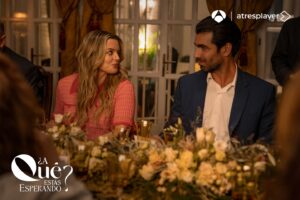 Adriana Torrebejano Instagram - ✨ Primeras imágenes de #AQuéEstásEsperando. ✨

🎥 Una comedia erótico-romántica que explora las contradicciones sobre el amor a través de dos parejas que se enamoran, pero el miedo al compromiso les impide arriergarse.

📚 Basada en las novelas de @megan__maxwell.
🍂 Llega en otoño a #atresplayer.