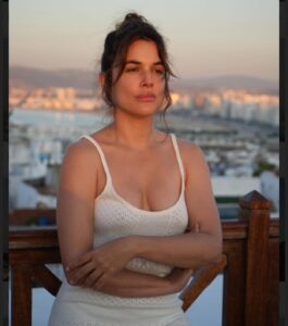 Actress Adriana Ugarte HD Photos and Wallpapers August 2024
