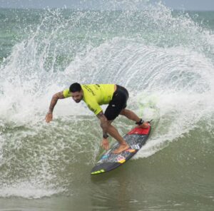 Adriano de Souza Instagram - Colecionando memórias 😘 Obrigado Espírito Santo 🙏
@fabiano_varanda @rodrigo.bolha @cabanasurfclassic