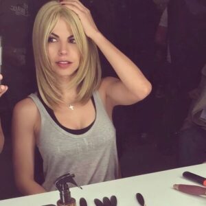 África Zavala Instagram - #tbt looks de #Atrapada ❤️ como me divertí haciendo esta serie 😍🎬siempre será uno de mis trabajos favoritos👏