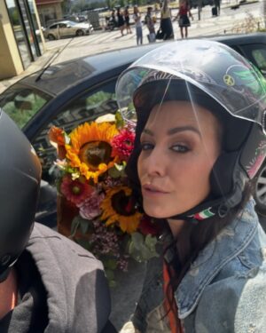 Agáta Hanychová Instagram - Leto… uz naplno v praci … ale se sluníčkem a manzelem jde vse lip;) @miroslav_dopita