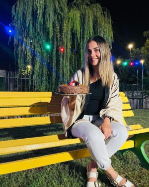 Aggeliki Daliani Instagram - Birthday party 🎈
** Ένα απλό πάρτυ γενεθλίων με διακριτικότητα και καθόλου ανυπομονησία για την τούρτα 😂😂🎂#Nikitas  swipe ➡️ και δες το βίντεο 
•••••••••••••••••••••••••••••••••••••••••
#mybirthday #mykids #partytime #happymoments #birthdaycake #august #summer2023