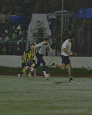 Ahan Shetty Instagram - Great game against @pericoherraiz and his team. They’ve come all the way from Spain to teach underprivileged children how to play football and help enhance their skills and love for the game. Thank you for doing what you do. Glad to have met such amazing people ❤️ @cooperacion_internacional_ong