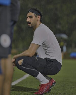 Ahan Shetty Instagram - Great game against @pericoherraiz and his team. They’ve come all the way from Spain to teach underprivileged children how to play football and help enhance their skills and love for the game. Thank you for doing what you do. Glad to have met such amazing people ❤️ @cooperacion_internacional_ong