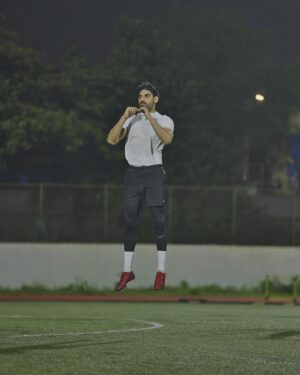 Ahan Shetty Instagram - Great game against @pericoherraiz and his team. They’ve come all the way from Spain to teach underprivileged children how to play football and help enhance their skills and love for the game. Thank you for doing what you do. Glad to have met such amazing people ❤️ @cooperacion_internacional_ong