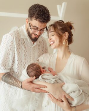 Ahlem Fekih Instagram - Nous sommes heureux de vous présenter notre fils qui fait notre fierté de parent, une étoile est descendue du ciel pour venir illuminer chaque instant de notre vie.
 Ce miracle de la vie s’appelle Younes🤍💙 
اللهم أنبته نباتًا حسنًا، واجعله قرة عين لي و لأبيه، واحفظه وبارك لنا فيه 
واجعله من أهل الصلاح والتقوى🤲🏻🤍