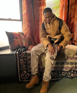 Ahmad Nicholas Ferguson Instagram - I ain’t choose this life. It chose me💥 616 out now. 

6 we grew so much & I’m so grateful 
to be on this journey.
Much love to our Crew   Cast we bounced back from a whole strike! I’m prada each and every one of you. 
& Lastly to our CHIFAM! 
I LOVE YALL. WE LOVE YALL. 
I promise to keep giving it my all🔒🤞🏾❤️