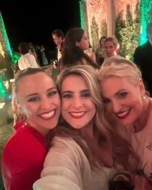 Ainhoa Arteta Instagram - Gran noche de MÚSICA !!! Con Colegas maravillosos en un entorno INCREÍBLE de naturaleza sin igual #fortunadevidaamistad #musica #