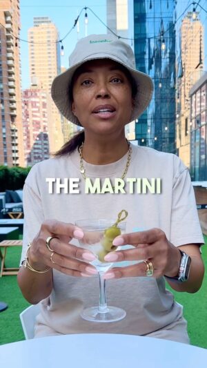Aisha Tyler Instagram - Confession: if it ain’t a margarita, it’s a martini for me. Dirty, gin only. I’m a VERY classy lady. 💎 🍸 🫒