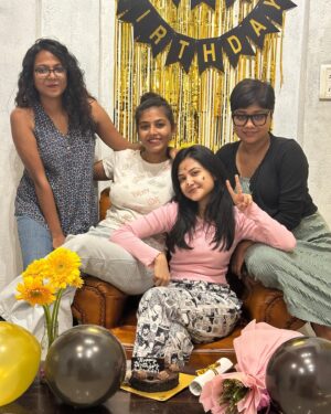 Aishwarya Sen Instagram - Spent another evening, celebrating a well planned birthday suprise 🫶🏻

Thank you team @plutoentofficial