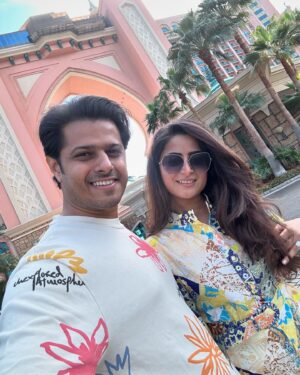 Aishwarya Sharma Bhatt Instagram - Happy birthday Husband @bhatt_neil 🎂🎉 I know we aren’t perfect but that’s the beauty of it, actually We are imperfectly Perfect 🤪 We fight more than we love and we are never on the same page ever 😂 but today you have to be on my page because “mera birthday mera birthday or Tera birthday bhi mera birthday” 🤣 so technically Happy birthday to me 🎉🎂💃🏻

#aishwaryasharma #neilbhatt #birthday #birthdayboy #4thaugust #husband #love