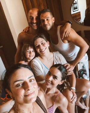 Aislinn Derbez Instagram - algunos momentos favoritos de este mes 🥹😍🥰