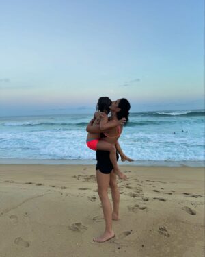 Aislinn Derbez Instagram - algunos momentos favoritos de este mes 🥹😍🥰