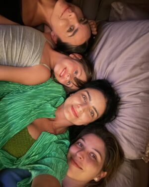 Aislinn Derbez Instagram - algunos momentos favoritos de este mes 🥹😍🥰