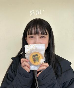 Akari Takaishi Instagram - 「墜落JKと廃人教師 Lesson2」
最終回、ありがとうございました！

応援してくださる皆さんのお陰でこうして無事に走り切ることができました。

作品や役、sora先生の描いた原作、墜廃チーム、全てに対し尊敬と愛を持った方々と築いたあの時間は、私にとってかけがえのないものとなり、その時頂いた気持ちを忘れぬようこれからも頑張ります。

いつかまた、あの二人に会えますように。

#墜廃ドラマ #墜落jkと廃人教師 

皆さんからの温かいメッセージ、全て読ませていただいています。幸せです。大切に受け取ります。