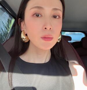 Akiko Hinagata Instagram - 日差し強すぎましたね
#梅雨はどこへ